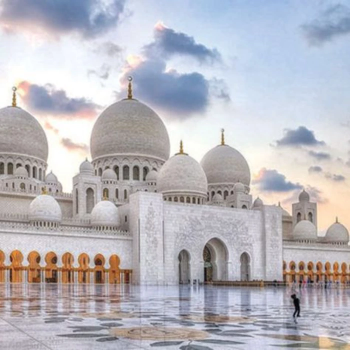 Places To Visit in Dubai Once in Life Jumeirah Mosque