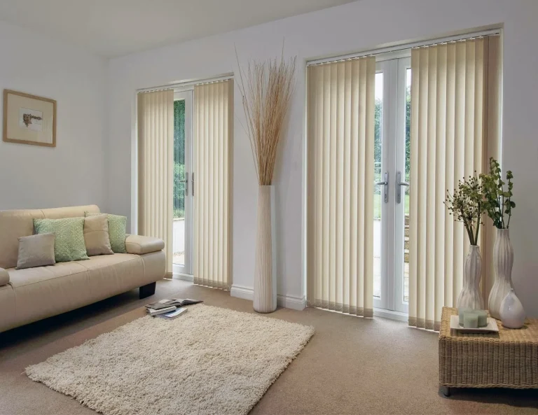 Latest-Blinds-Dubai-768x593