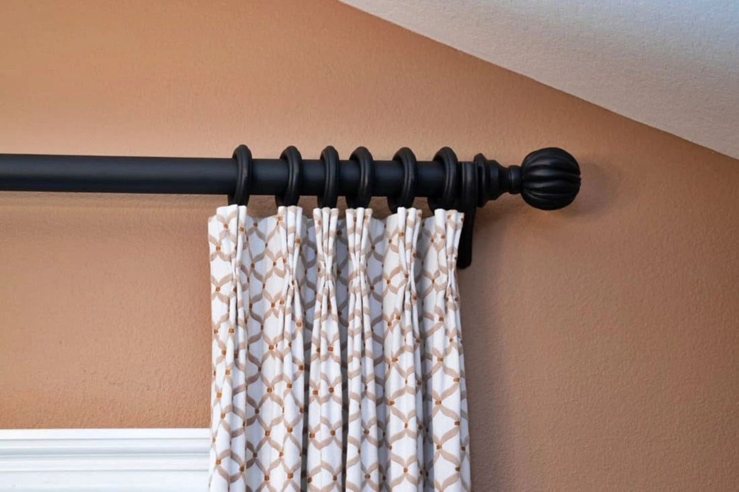 How to Choose Curtain Rods for Heavy Drapes? Decide Between a Rod and a Track