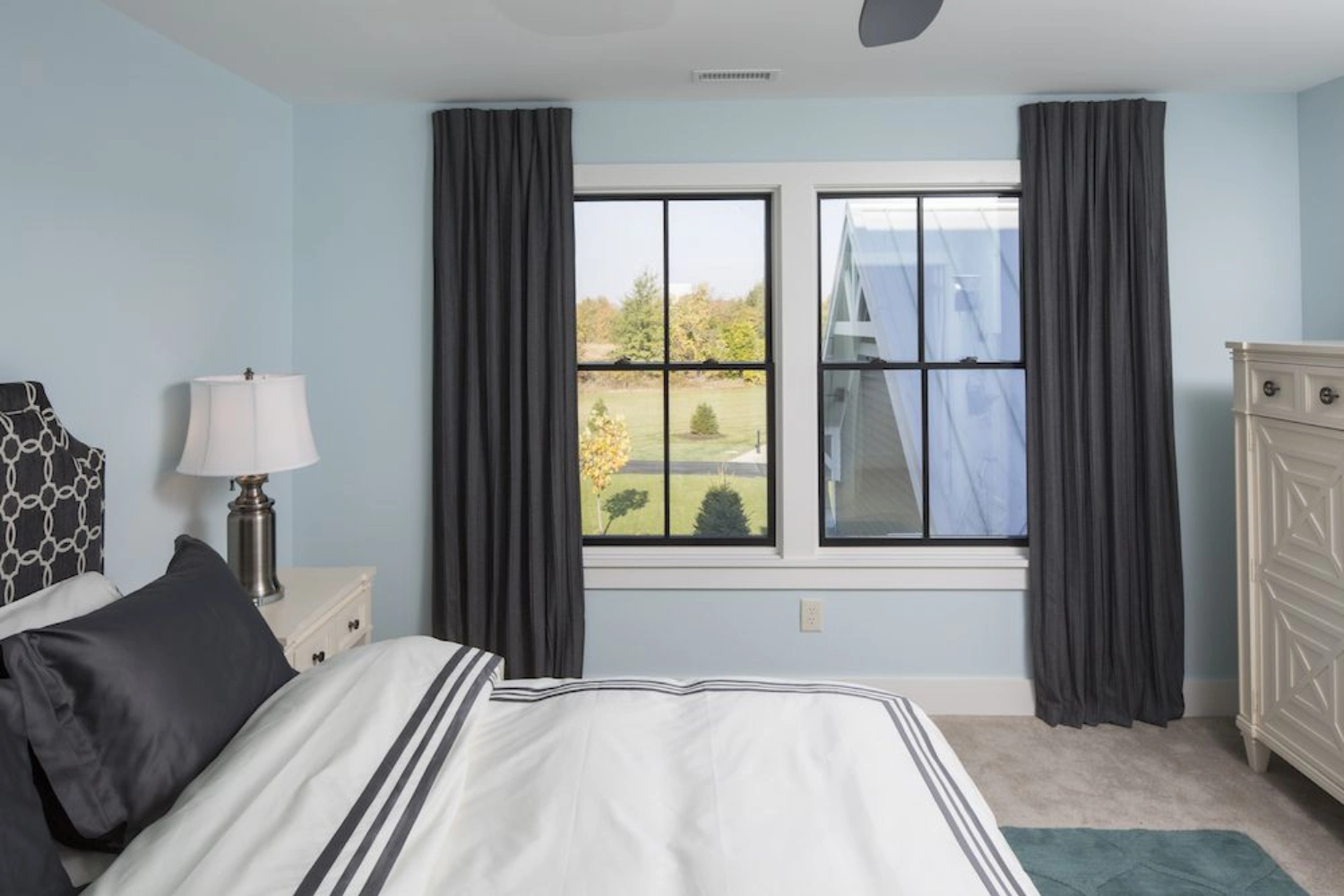 Difference Between Room Darkening And Blackout Curtains What About Living Rooms